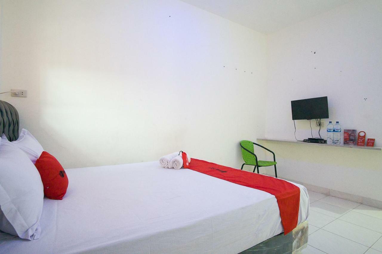 Reddoorz @ Pematangsiantar 2 Otel Dış mekan fotoğraf